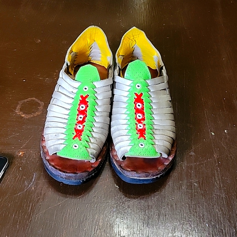 Hand made Real Leather Mexican style sandals size 9